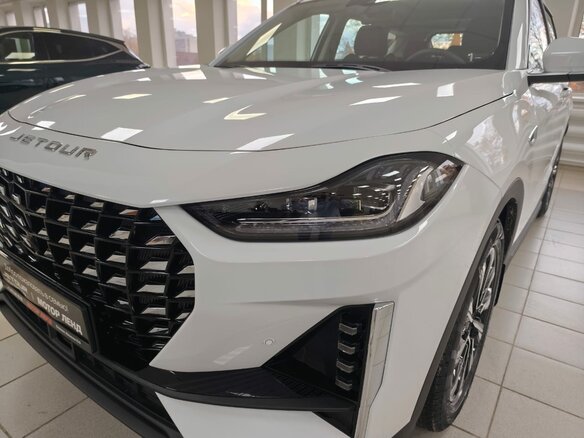 2026 Jetour X70+ I Рестайлинг, белый, 3399000 рублей - вид 4