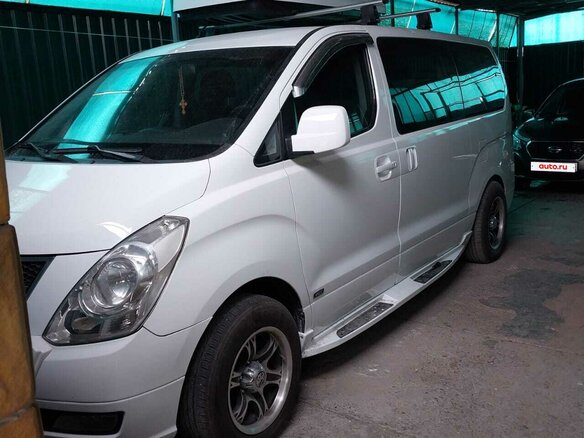 2008 Hyundai Grand Starex I, белый, 1200000 рублей - вид 2