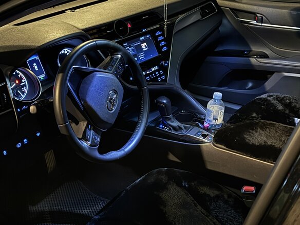 2020 Toyota Camry VIII (XV70), чёрный - вид 3