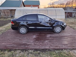 2015 Volkswagen Polo V Рестайлинг, чёрный, 439000 рублей, вид 5
