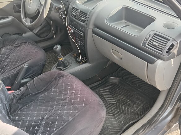 2008 Renault Symbol I Рестайлинг 2, серый, 260000 рублей - вид 4