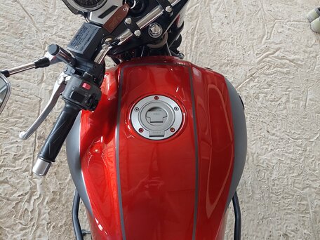 2008 Yamaha XJR1300, красный, 500000 рублей, вид 3