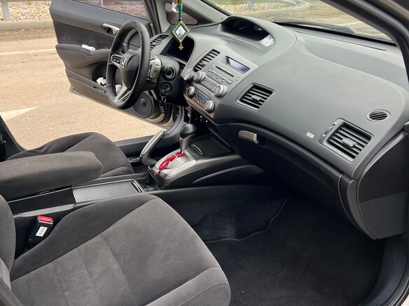2007 Honda Civic VIII, серый, 780000 рублей - вид 9