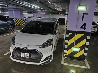 2019 Toyota Sienta II Рестайлинг, белый, 1800000 рублей, вид 2
