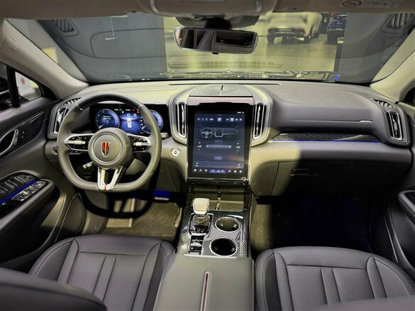 2025 Hongqi HS3, зелёный, 3260000 рублей - вид 10