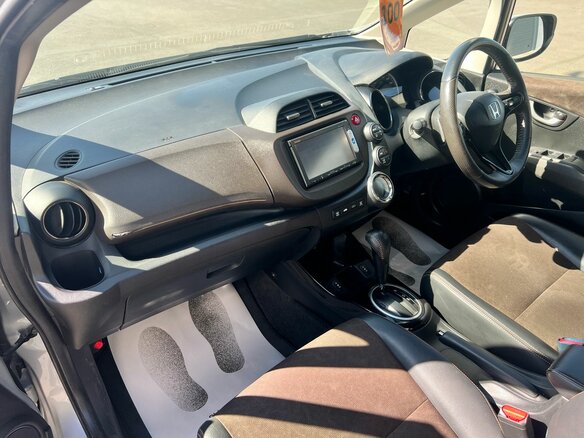 2013 Honda Fit Shuttle I Рестайлинг, серый, 1279000 рублей - вид 13