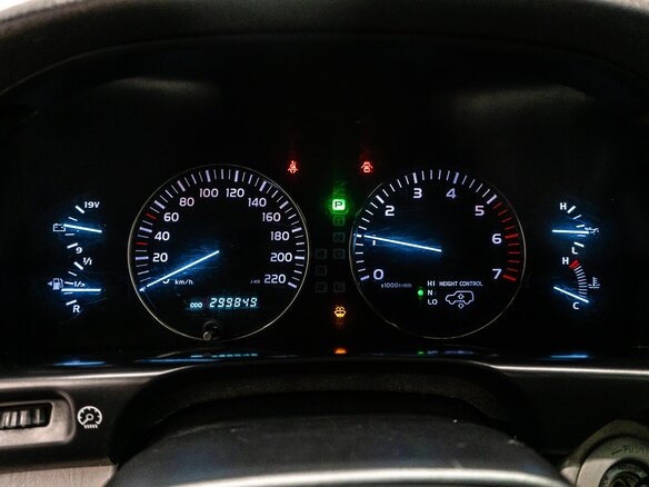 2007 Lexus LX 470 II Рестайлинг, серебристый, 2250000 рублей - вид 13