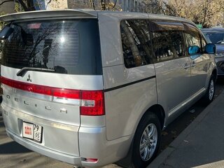 2007 Mitsubishi Delica D:5 I, серебристый, 1350000 рублей, вид 2