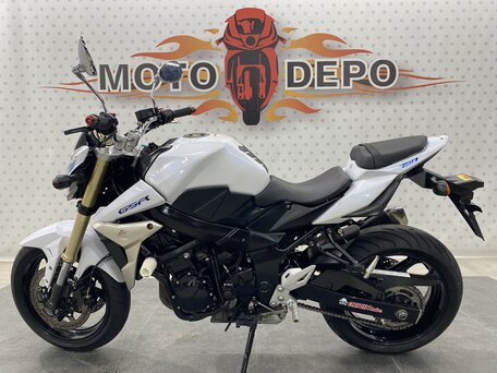 2012 Suzuki GSR 750, белый, 575000 рублей, вид 2