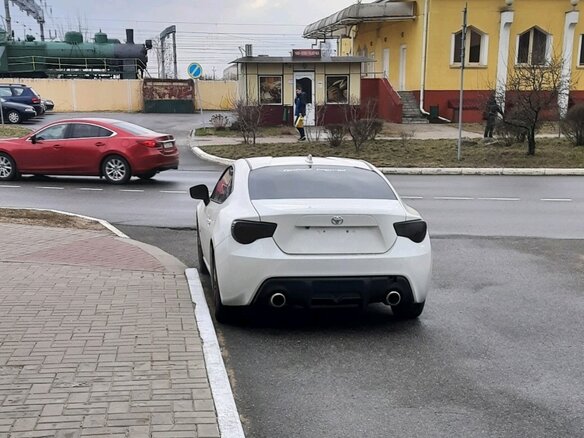 2016 Toyota GT86 I Рестайлинг, белый, 1926305 рублей - вид 6