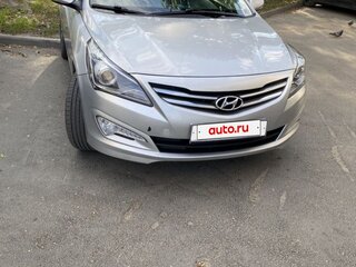 2015 Hyundai Solaris I Рестайлинг, серебристый, 800000 рублей, вид 3