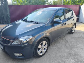 2010 Kia Ceed I Рестайлинг, серый, 700000 рублей, вид 3