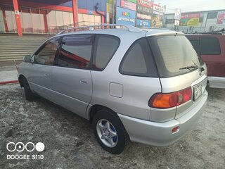 2000 Toyota Ipsum I (M10), серый, 700000 рублей, вид 3
