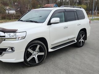 2020 Toyota Land Cruiser 200 Series Рестайлинг 2, белый, 8800000 рублей, вид 1