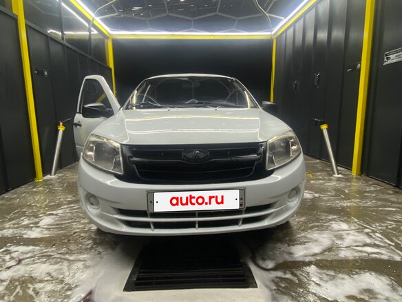 2012 Lada (ВАЗ) Granta I, белый, 350000 рублей