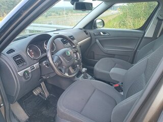2012 Skoda Yeti I, коричневый, 650000 рублей, вид 5