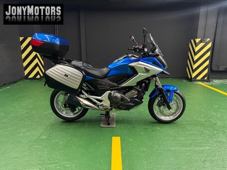 2017 Honda NC 750X, синий, 875000 рублей, вид 1