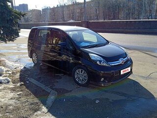 2014 Toyota ISis I Рестайлинг, чёрный, 1550000 рублей, вид 1