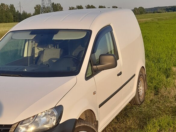 2011 Volkswagen Caddy, белый, 1000000 рублей - вид 3