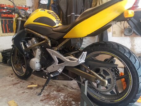 2006 Kawasaki ER-6N, жёлтый, 300000 рублей, вид 1