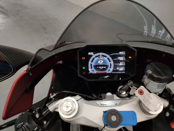 2022 MV Agusta F3 800, пурпурный, 1060000 рублей - вид 4