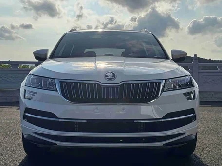 2022 Skoda Kodiaq I Рестайлинг, белый, 1990000 рублей, вид 1