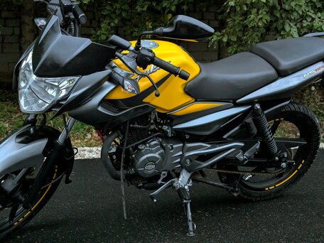 2021 Bajaj Pulsar NS 125, жёлтый, 130000 рублей, вид 3