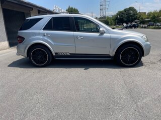 2006 Mercedes-Benz M-Класс 500 II (W164), серый, 1250000 рублей, вид 4