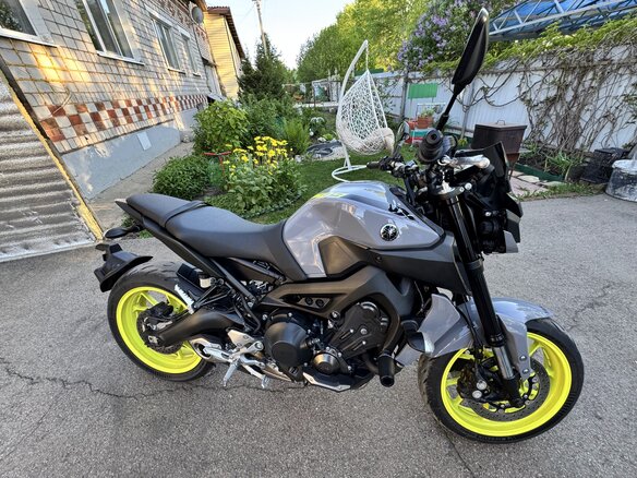2017 Yamaha MT-09 (FZ-09), серый, 930000 рублей - вид 17