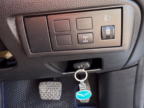 2011 Mazda Demio III (DE), голубой, 710000 рублей - вид 9