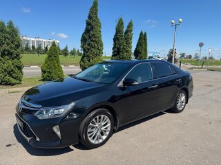2017 Toyota Camry VII (XV50) Рестайлинг 2, чёрный, 2000000 рублей, вид 1