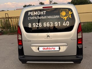 2013 Peugeot Partner II Рестайлинг, серебристый, 730000 рублей, вид 4
