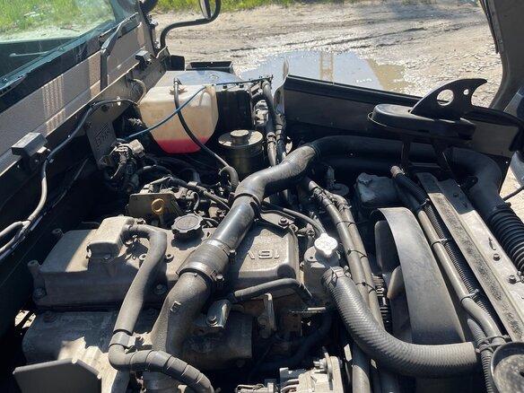 2001 Toyota Mega Cruiser, бежевый - вид 12