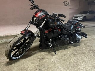 2017 Harley-Davidson Breakout, чёрный, 2100000 рублей, вид 1