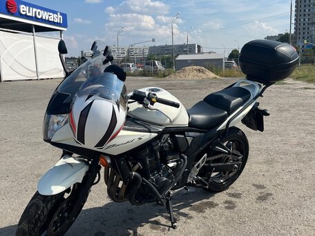 2012 Suzuki Bandit GSF 650, белый, 650000 рублей, вид 4