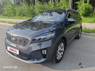 2019 Kia Sorento III Prime Рестайлинг, серый, 2700000 рублей, вид 1