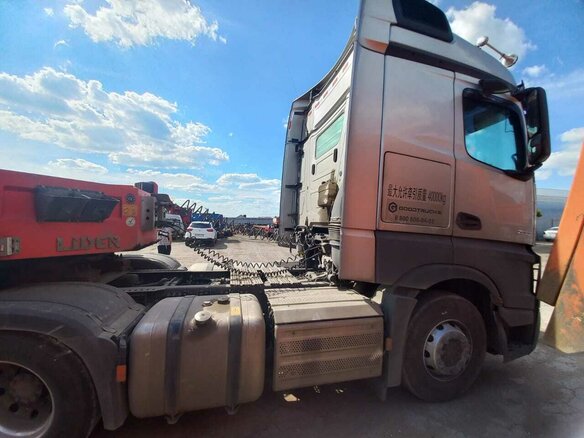 2022 Mercedes-Benz Actros, серебристый, 11225000 рублей - вид 9