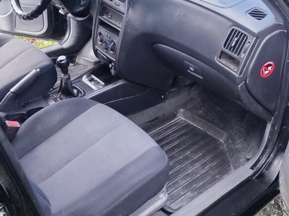 2005 Hyundai Elantra III (XD2) Рестайлинг, чёрный, 250000 рублей - вид 6