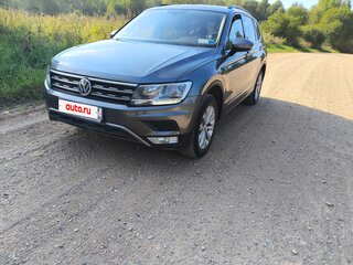 2017 Volkswagen Tiguan Allspace II, серый, 2100000 рублей, вид 2