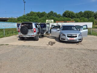2004 Chevrolet Niva I, серебристый, 350000 рублей, вид 4