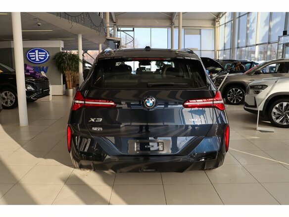 2025 BMW X3 Long 30L xDrive IV (G45/G48), чёрный, 7050000 рублей - вид 5