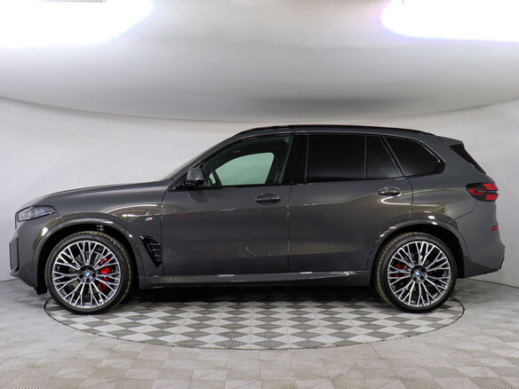 2026 BMW X5 40i IV (G05/G18) Рестайлинг, серый, 16640000 рублей - вид 5