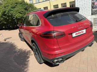 2016 Porsche Cayenne S II Рестайлинг (958), красный, 3275600 рублей, вид 3