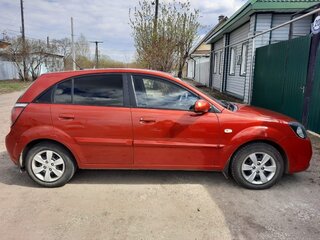 2010 Kia Rio II Рестайлинг, красный, 649999 рублей, вид 1