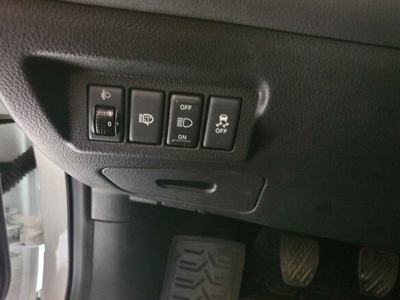 2012 Nissan X-Trail II Рестайлинг, белый - вид 21