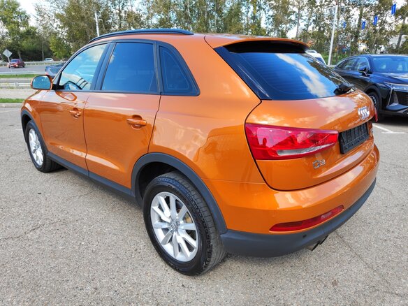 2013 Audi Q3 I (8U), оранжевый - вид 5