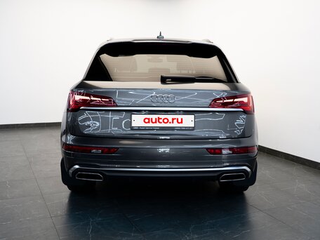 2021 Audi Q5 45 TFSI II (FY) Рестайлинг, серый, 5150000 рублей, вид 4