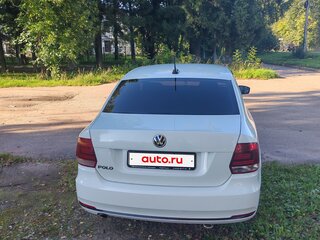 2018 Volkswagen Polo V Рестайлинг, белый, 570000 рублей, вид 3