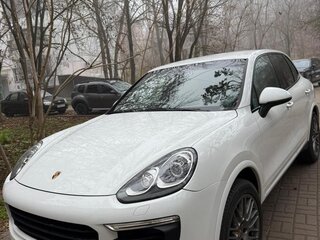 2017 Porsche Cayenne Diesel II Рестайлинг (958), белый, 5000000 рублей, вид 4