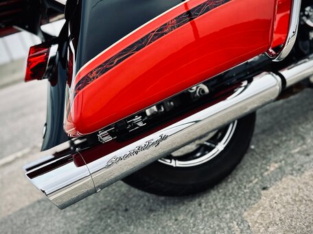 2016 Harley-Davidson CVO, красный, 1900000 рублей, вид 4